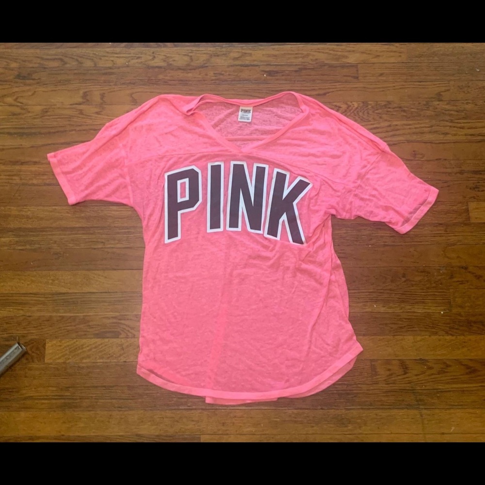 VS Pink T shirt